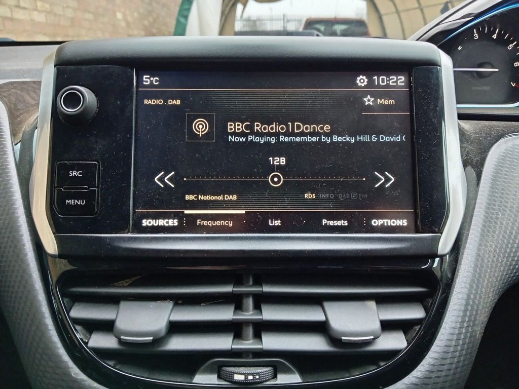 Used Peugeot 2008 2017 for sale - 77369292: Photo 8