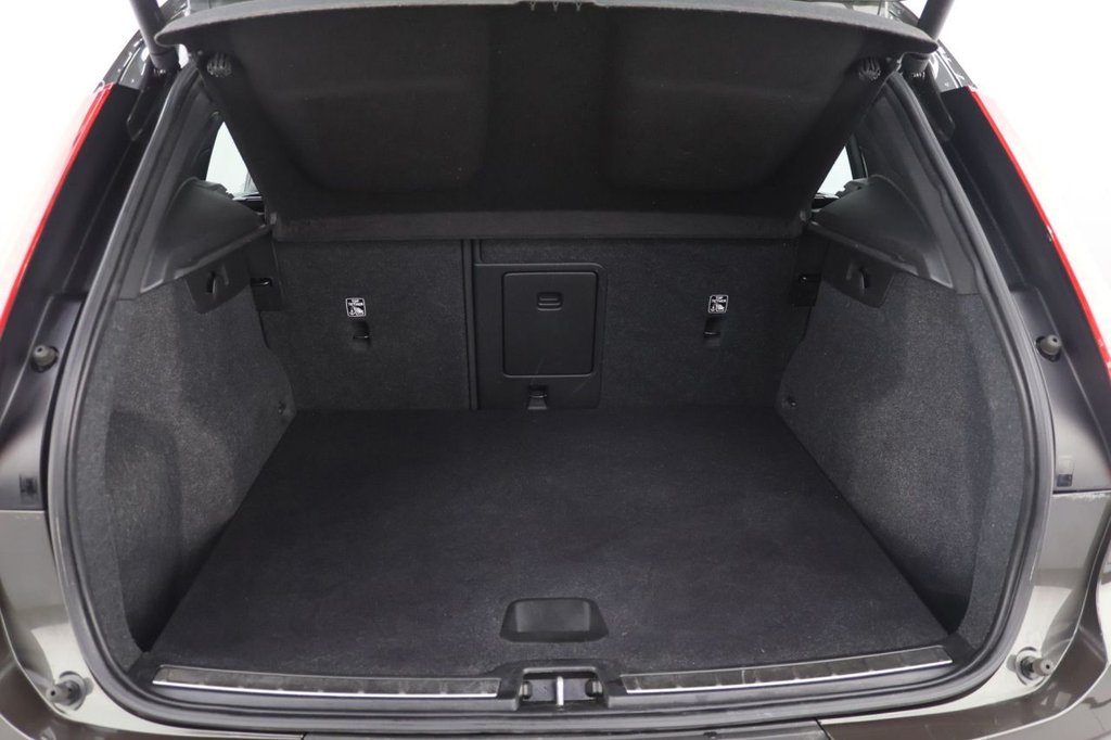 Used Volvo XC40 2018 for sale - 77383640: Photo 25