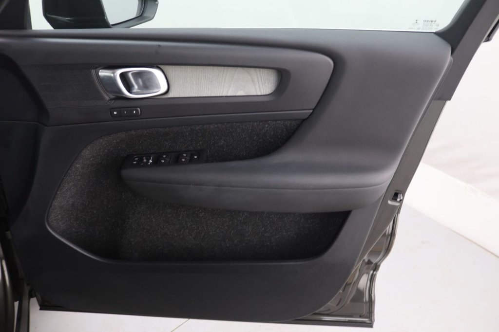 Used Volvo XC40 2018 for sale - 77383640: Photo 27