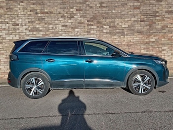 Used Peugeot 5008 2022 for sale - 76909939: Photo