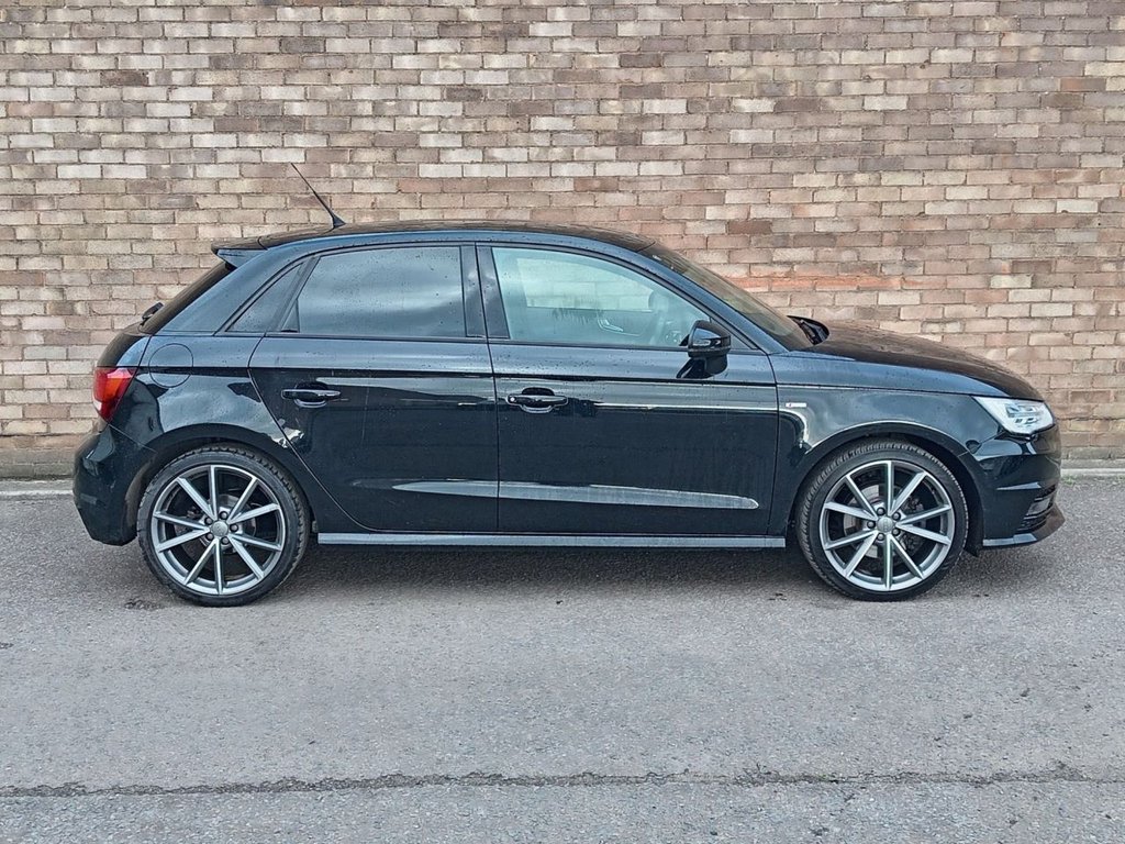 Used Audi A1 2017 for sale - 76923438: Photo 2