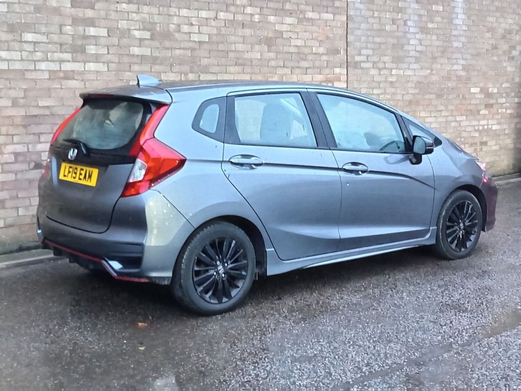 Used Honda Jazz 2019 for sale - 76698341: Photo 5