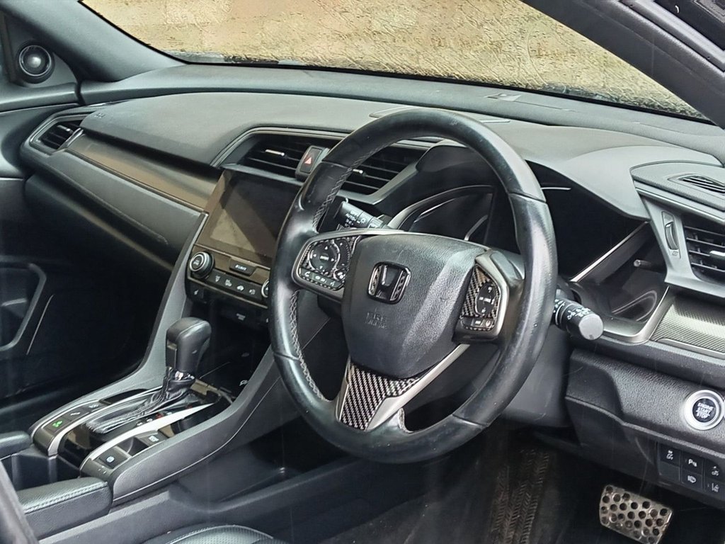 Used Honda Civic 2018 for sale - 77557801: Photo 10