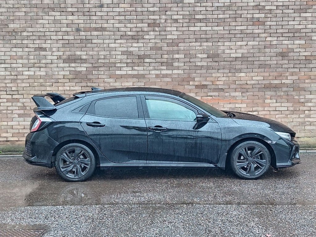 Used Honda Civic 2018 for sale - 77557801: Photo 5