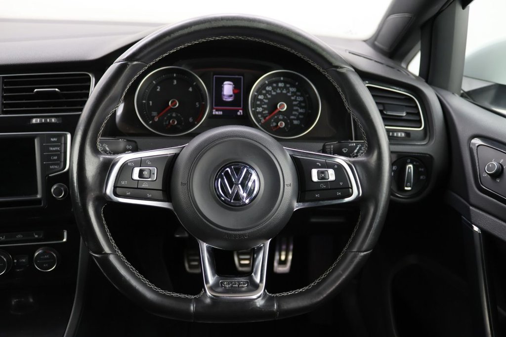 Used Volkswagen Golf 2016 for sale - 76301104: Photo 19