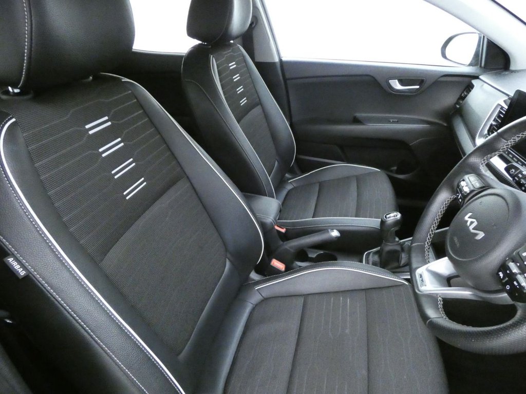 Used Kia Stonic 2023 for sale - 76506037: Photo 12