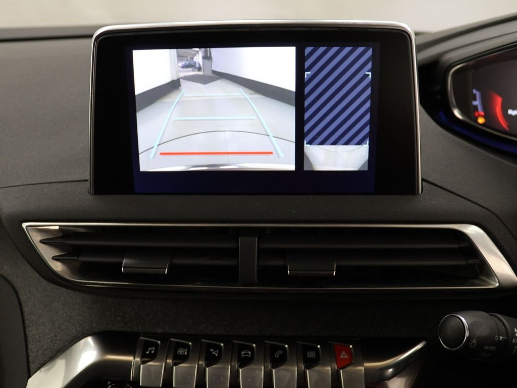 Used Peugeot 3008 2021 for sale - 76301102: Photo 16