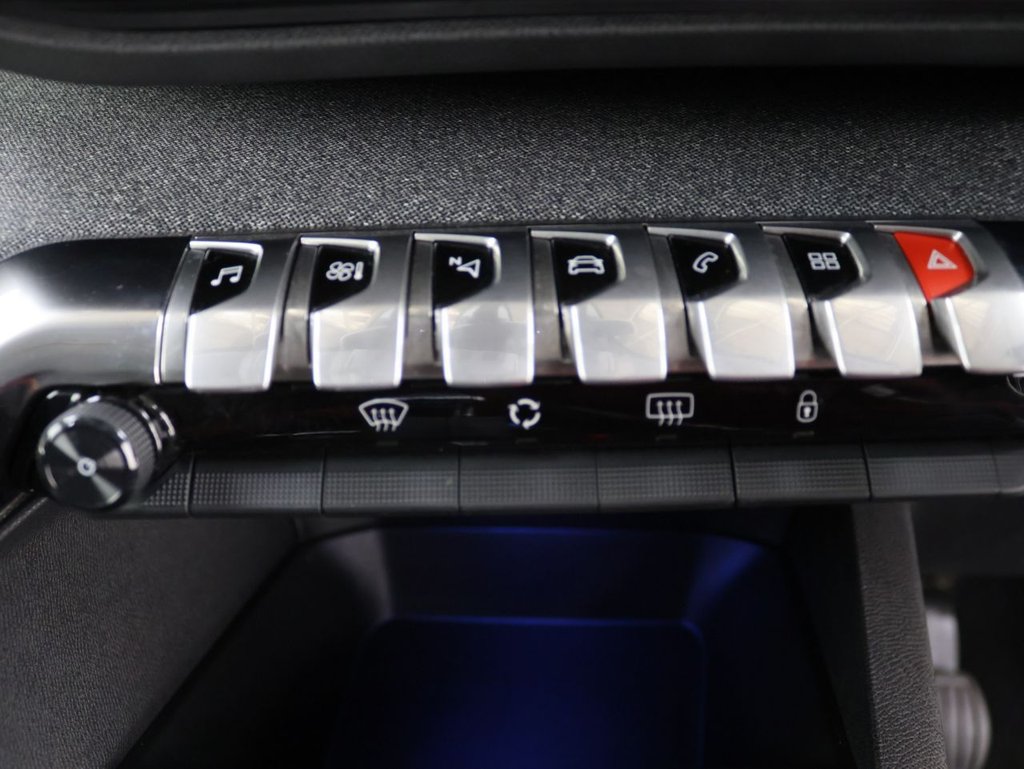 Used Peugeot 3008 2021 for sale - 76301102: Photo 17