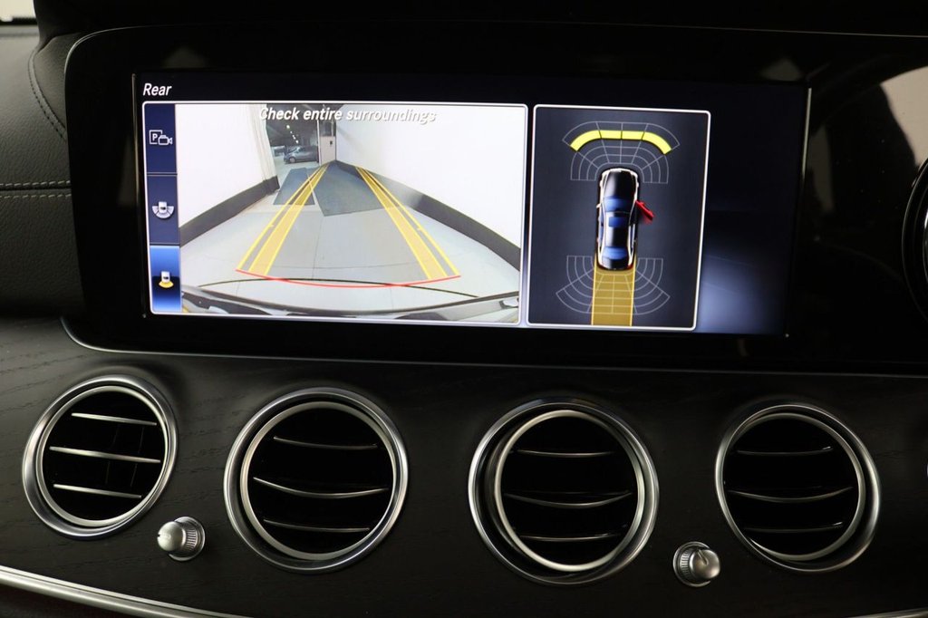 Used Mercedes-Benz E Class 2018 for sale - 76923402: Photo 17