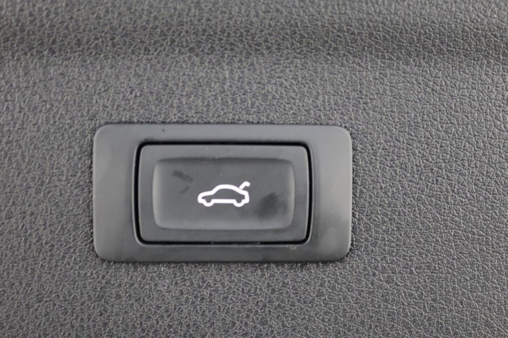 Used Audi Q3 2018 for sale - 76604535: Photo 25