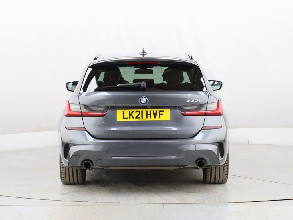 Used BMW 3 Series 2021 for sale - 76632028: Photo 9