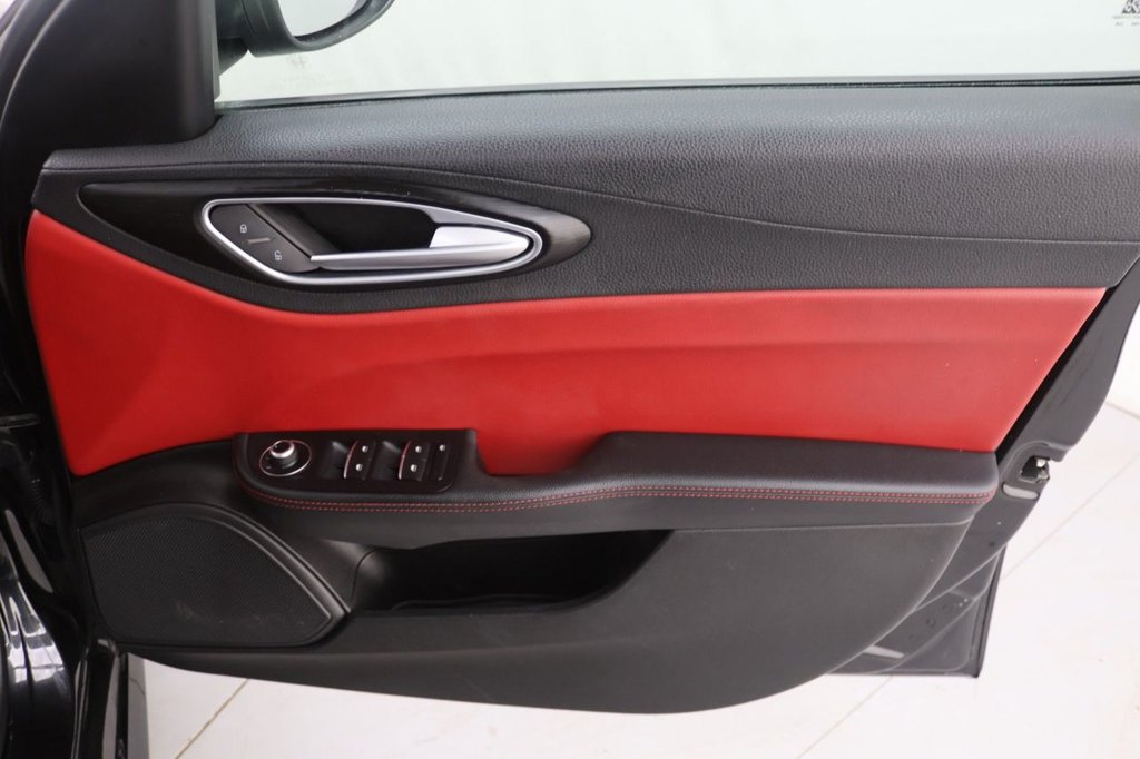 Used Alfa Romeo Giulia 2018 for sale - 78124136: Photo 26