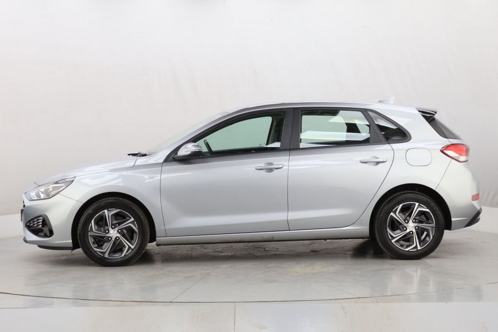 Used Hyundai i30 2023 for sale - 78095852: Photo 6