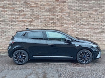 Used Renault Clio 2024 for sale - 76541990: Photo