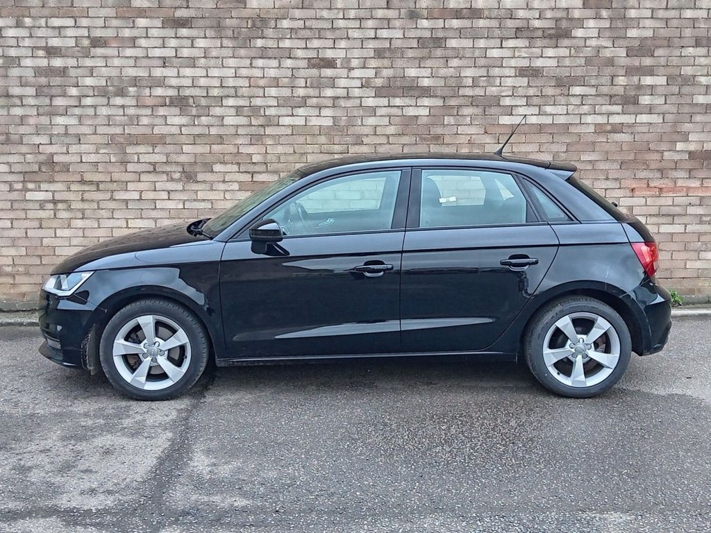 Used Audi A1 2018 for sale - 76542093: Photo 2