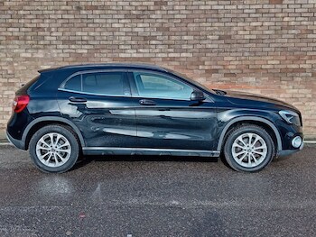 Used Mercedes-Benz GLA 2018 for sale - 77407912: Photo