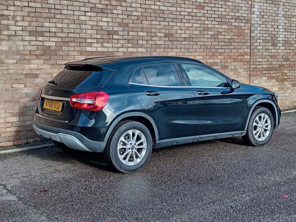 Used Mercedes-Benz GLA 2018 for sale - 77407912: Photo 3