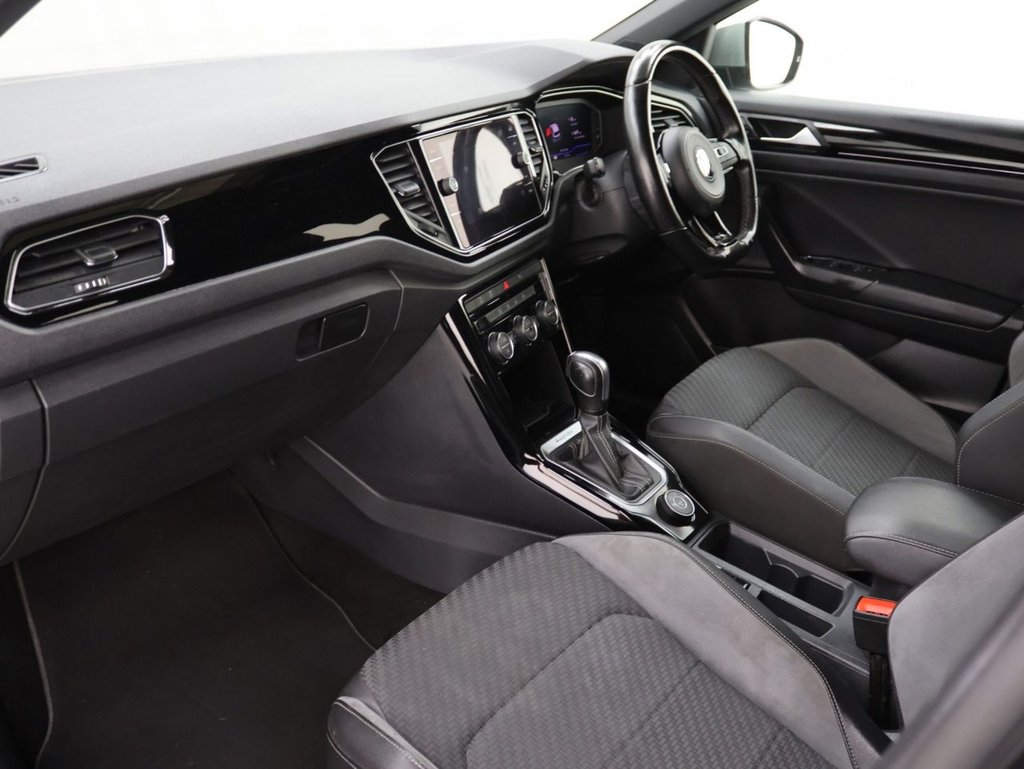 Used Volkswagen T-Roc 2021 for sale - 77891332: Photo 24