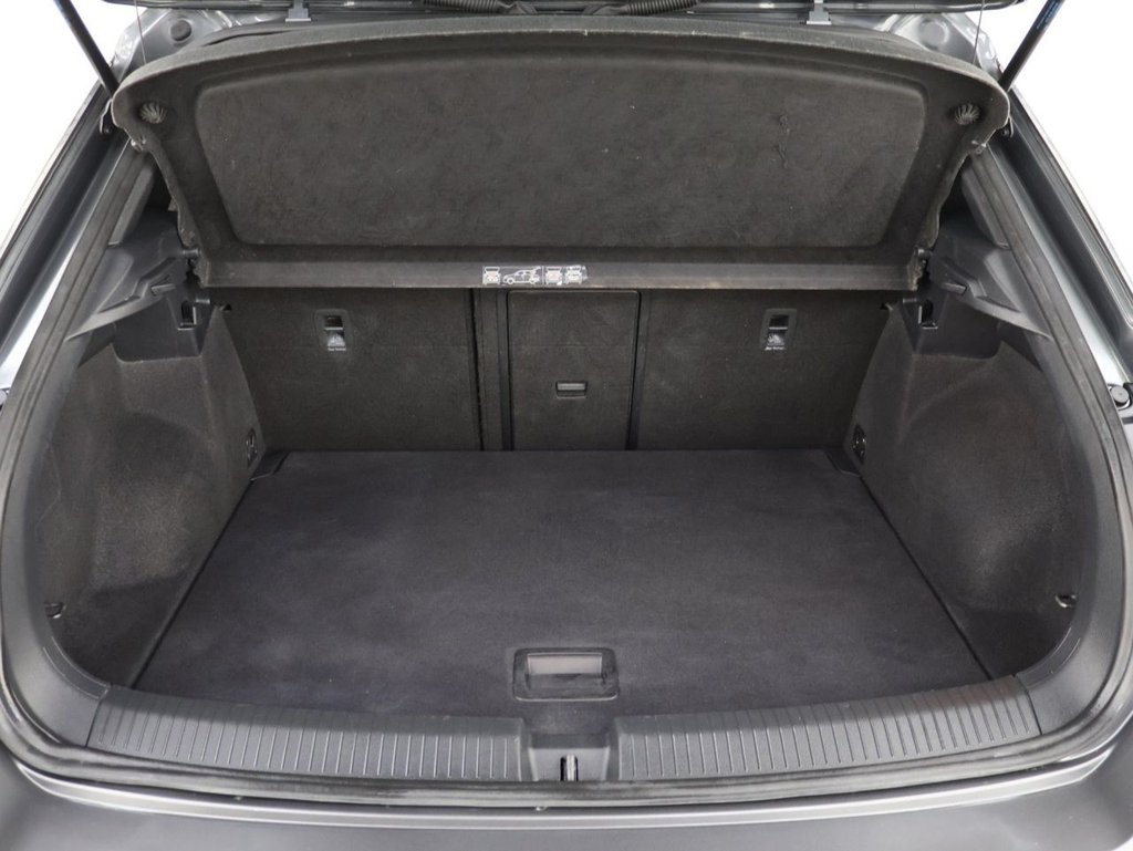 Used Volkswagen T-Roc 2021 for sale - 77891332: Photo 25