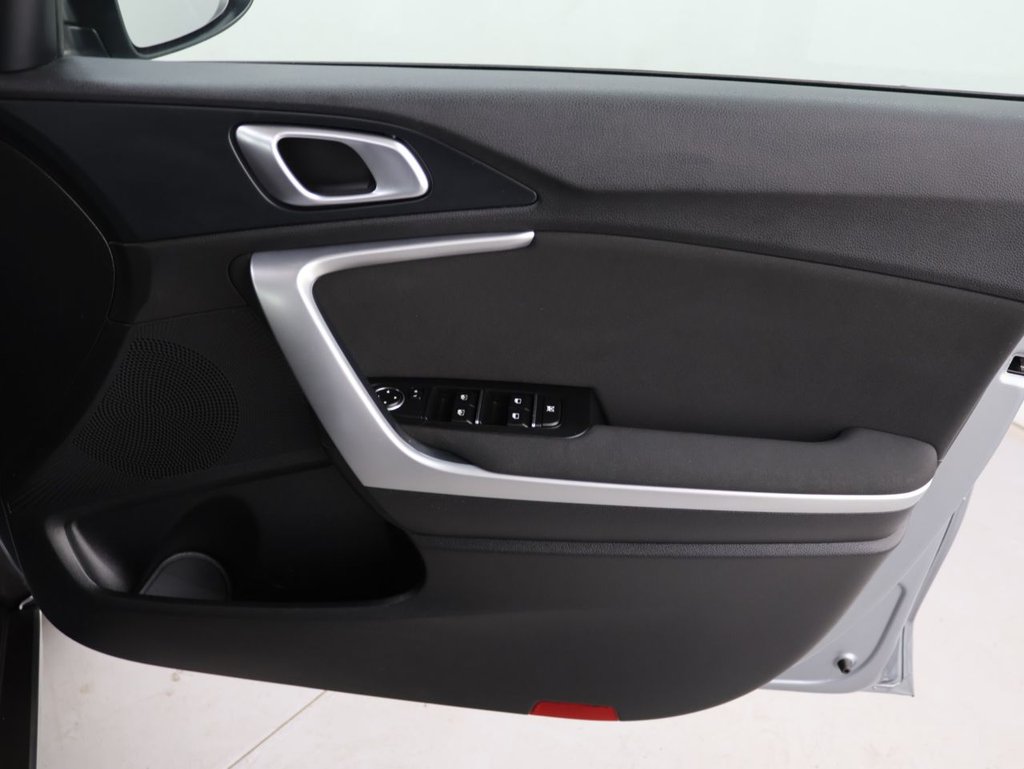 Used Kia XCeed 2023 for sale - 76301033: Photo 25