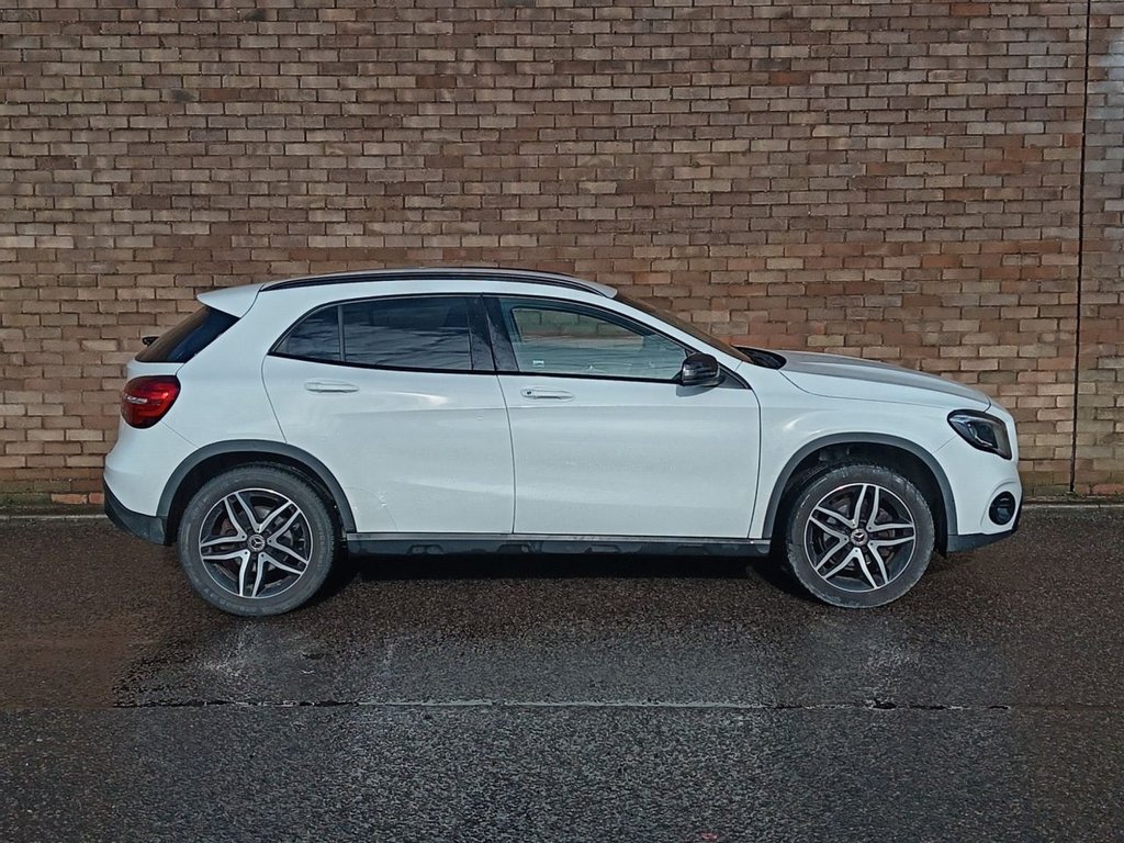 Used Mercedes-Benz GLA 2019 for sale - 77534060: Photo 3