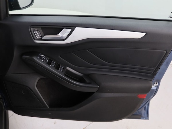 Used Ford Focus 2020 for sale - 76301043: Photo 27