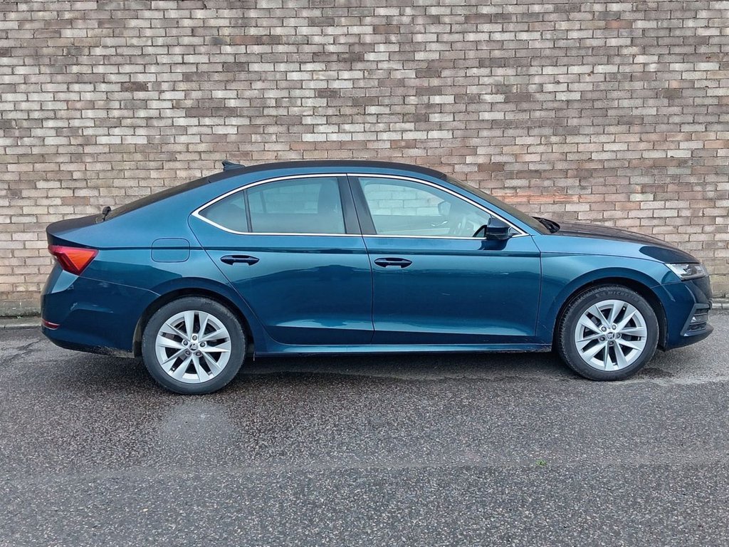 Used Skoda Octavia 2022 for sale - 76542126: Photo 2