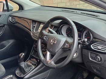 Used Vauxhall Astra 2019 for sale - 77436622: Photo
