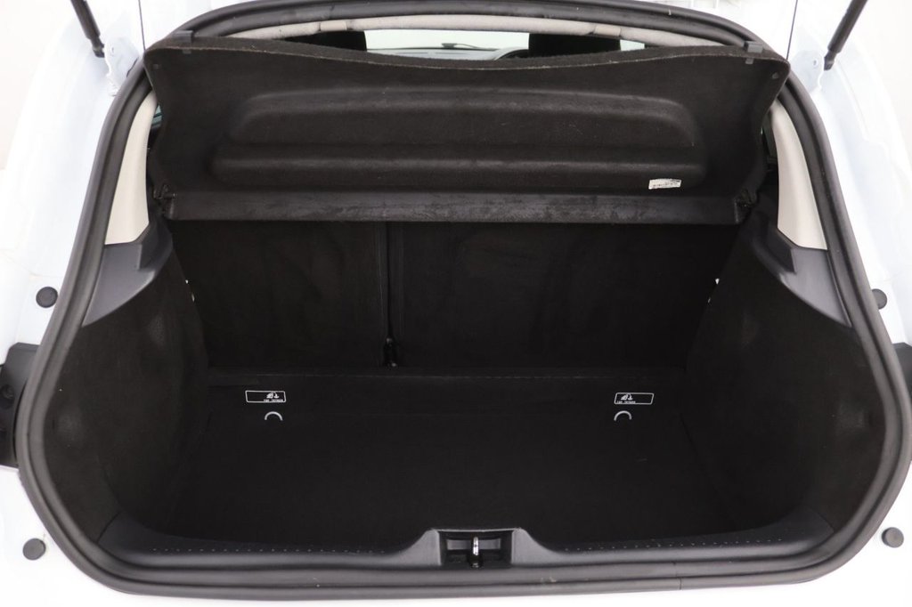 Used Renault Clio 2019 for sale - 77133117: Photo 25