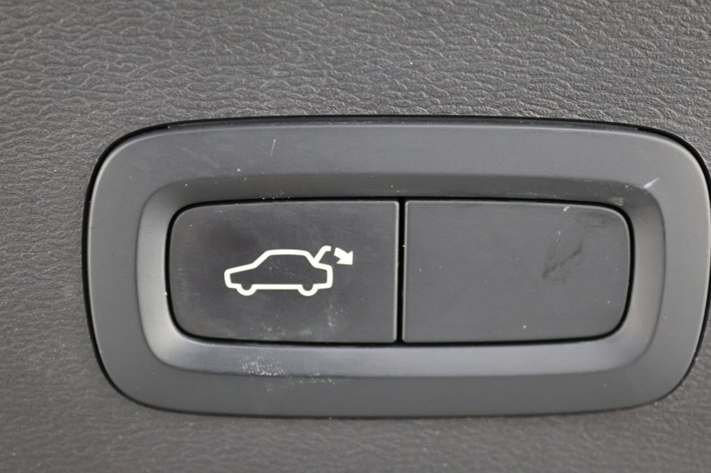 Used Volvo XC40 2020 for sale - 76300935: Photo 26