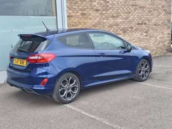 Used Ford Fiesta 2018 for sale - 74561880: Photo