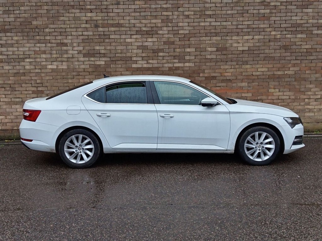 Used Skoda Superb 2021 for sale - 77621037: Photo 2