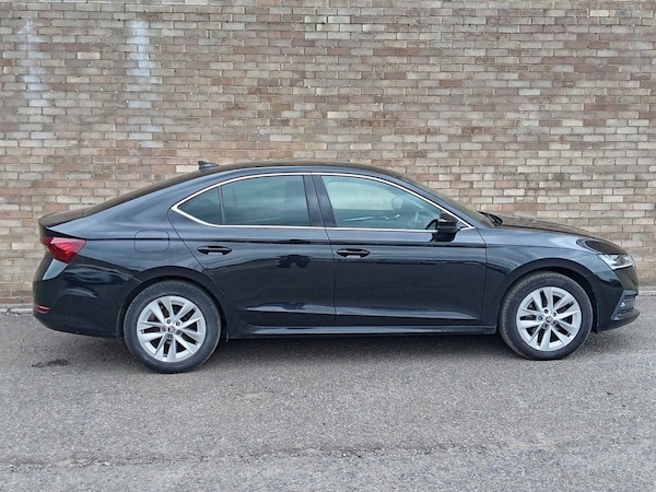 Used Skoda Octavia 2021 for sale - 76092476: Photo 2