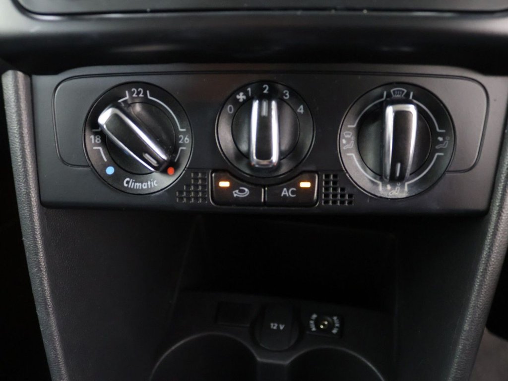 Used Volkswagen Polo 2010 for sale - 76558826: Photo 13