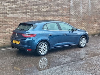 Used Renault Megane 2018 for sale - 78805717: Photo