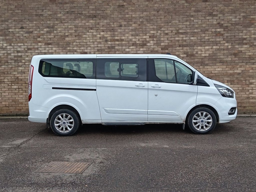Used Ford Tourneo Custom 2022 for sale - 76698339: Photo 2