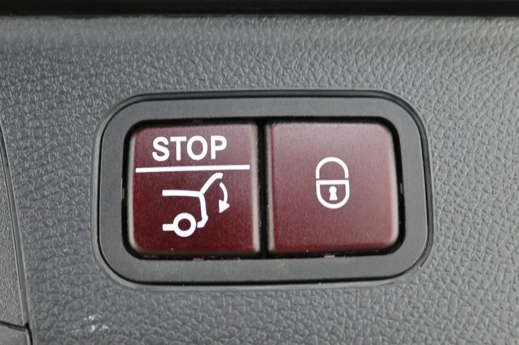 Used Mercedes-Benz GLC 2019 for sale - 77551865: Photo 28