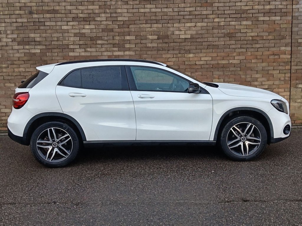 Used Mercedes-Benz GLA 2019 for sale - 77647990: Photo 3