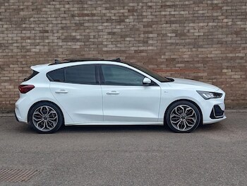 Used Ford Focus 2022 for sale - 78619436: Photo