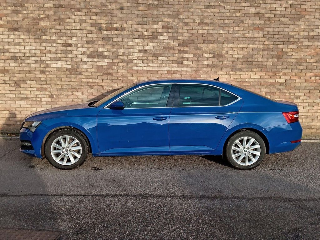 Used Skoda Superb 2021 for sale - 76923440: Photo 2