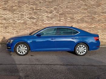 Used Skoda Superb 2021 for sale - 76923440: Photo