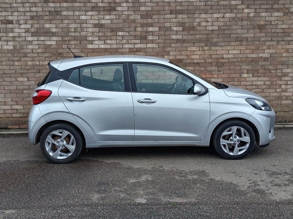 Used Hyundai i10 2022 for sale - 76542020: Photo 2