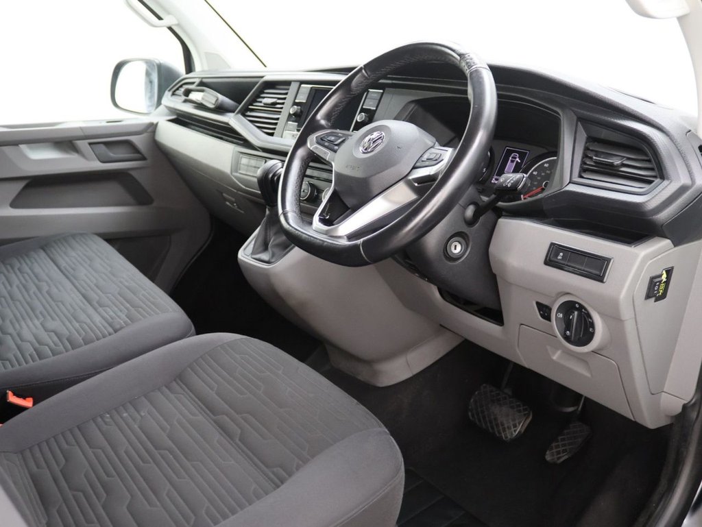 Used Volkswagen Transporter Shuttle 2020 for sale - 76542033: Photo 10