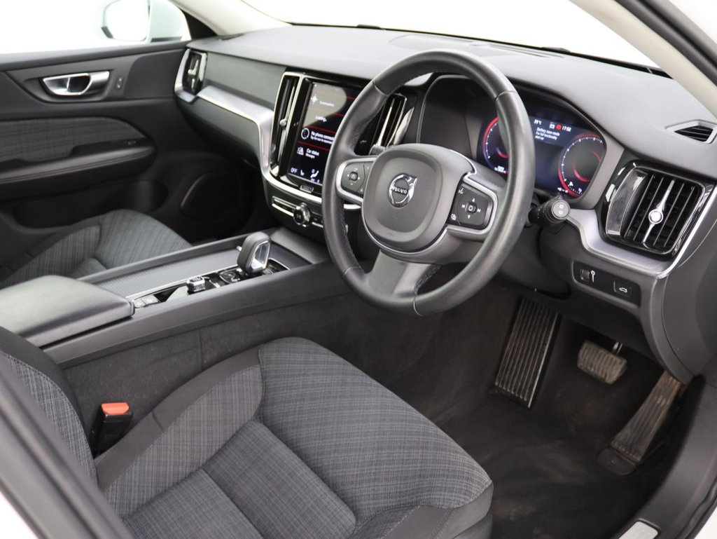 Used Volvo V60 2022 for sale - 76300862: Photo 10