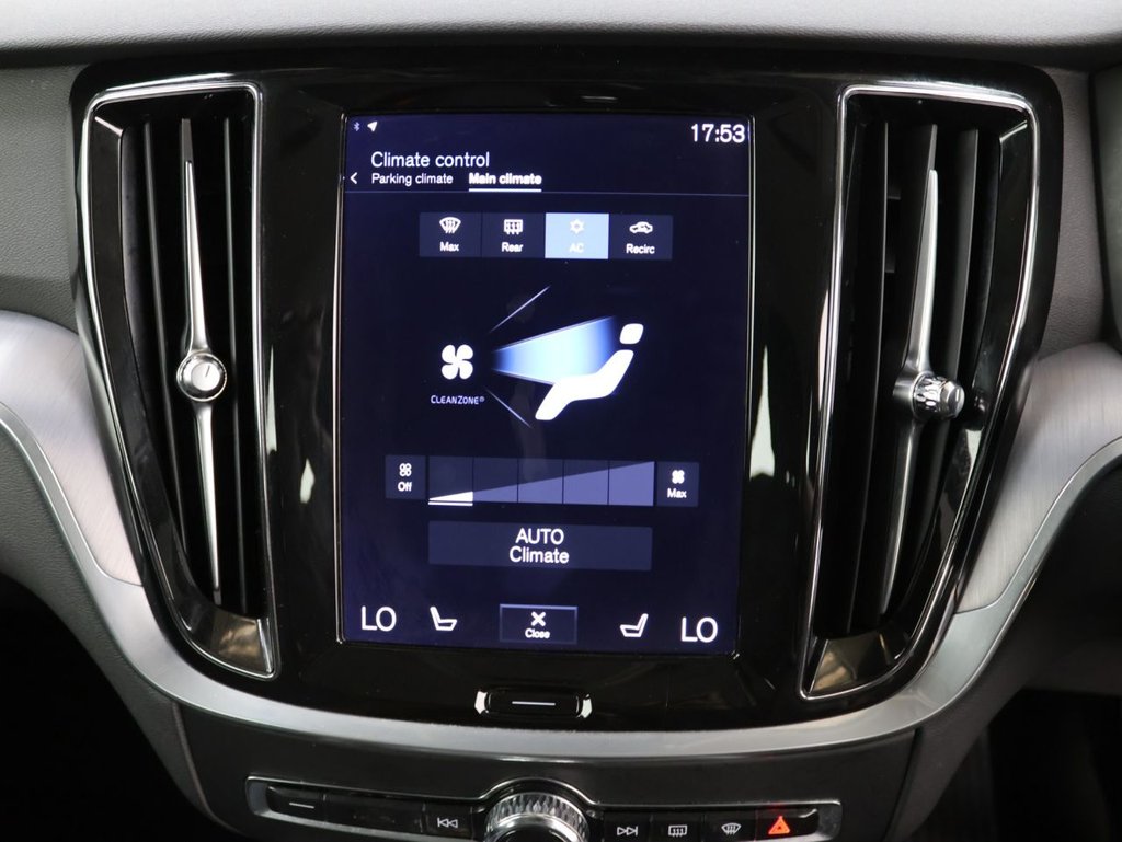 Used Volvo V60 2022 for sale - 76300862: Photo 14