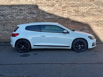 Used Volkswagen Scirocco 2017 for sale - 76848437: Photo