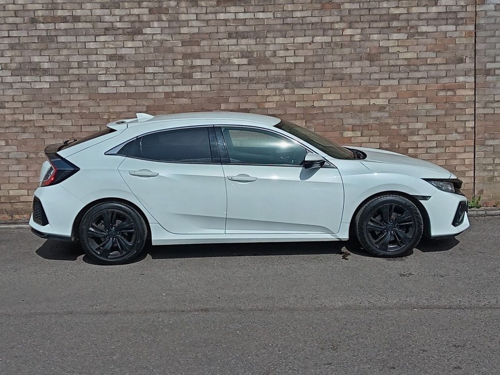 Used Honda Civic 2019 for sale - 78200443: Photo 3