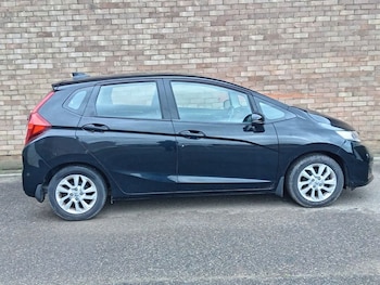 Used Honda Jazz 2018 for sale - 76934764: Photo