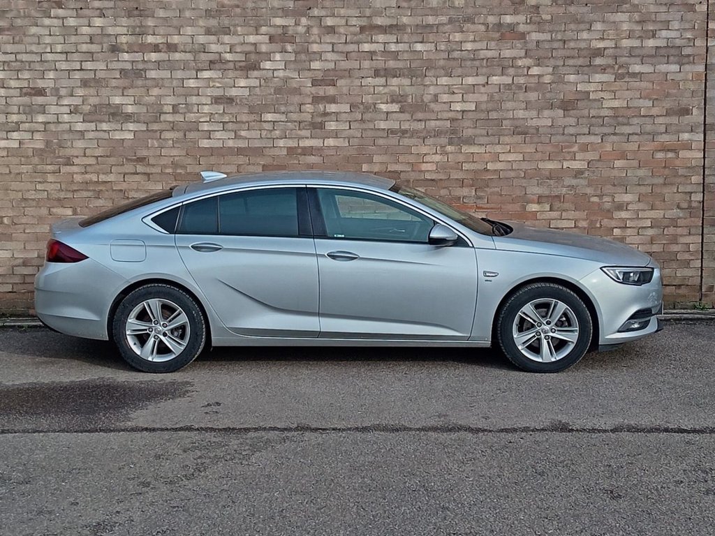 Used Vauxhall Insignia 2019 for sale - 77879491: Photo 3