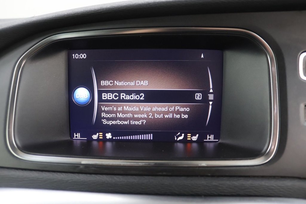 Used Volvo V40 2018 for sale - 77583229: Photo 11